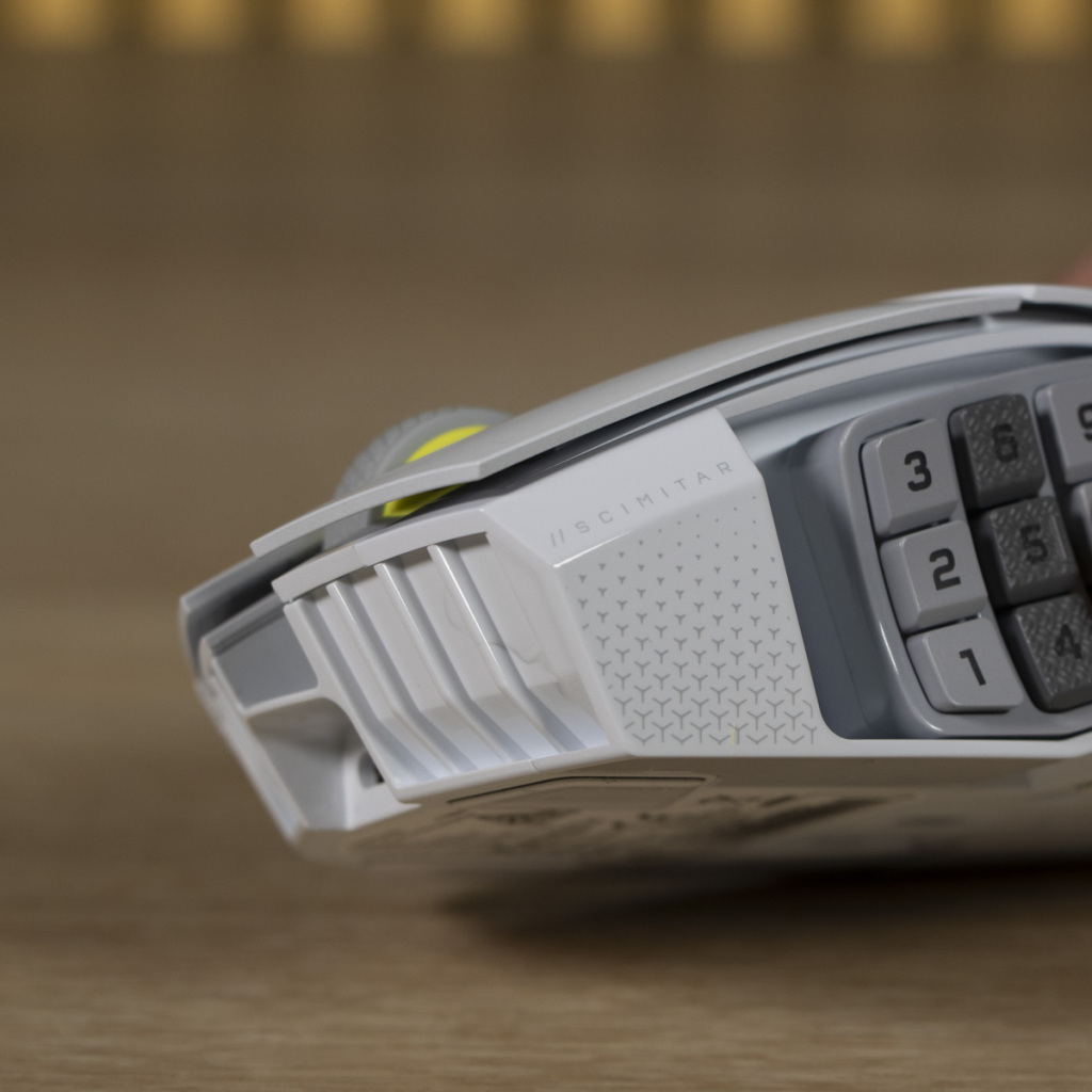 CORSAIR Scimitar Elite Wireless SE boutons principaux