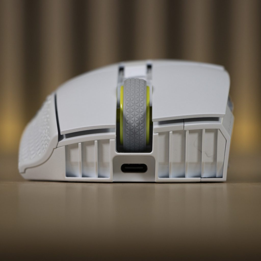 CORSAIR Scimitar Elite Wireless SE face