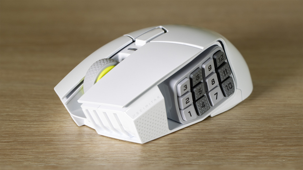 CORSAIR et Elgato intègrent Native Stream Deck au nouveau SCIMITAR ELITE WIRELESS SE 2 CORSAIR Scimitar Elite Wireless SE vue globale