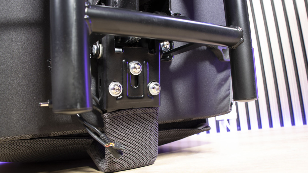 Cooler Master Synk X assemblage dossier assise fixation vis