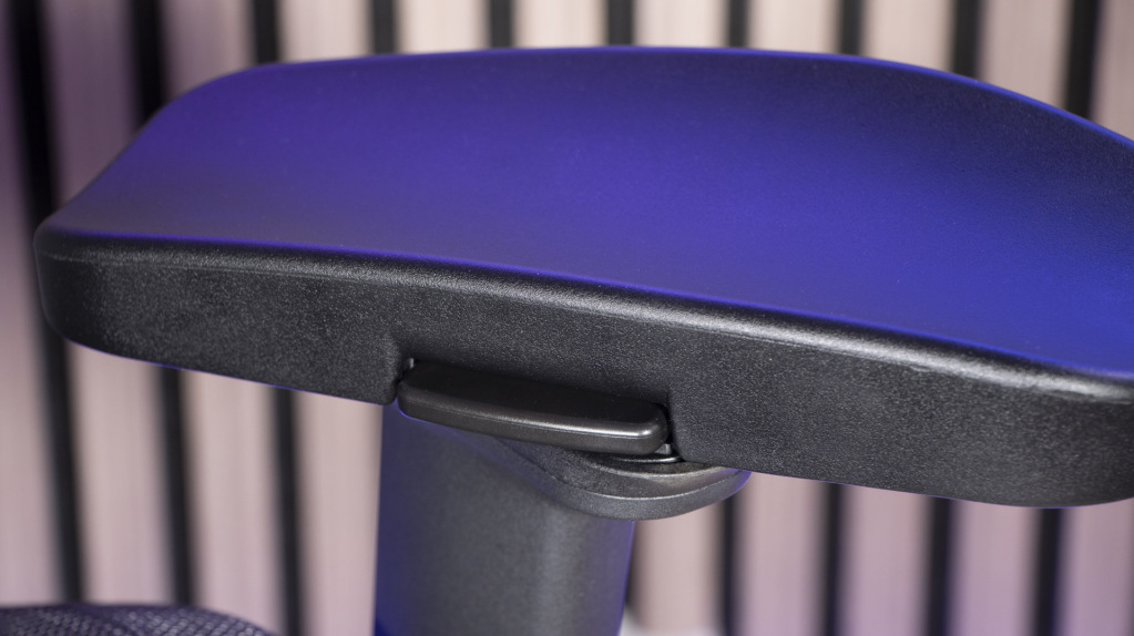 Cooler Master Synk X manette réglage accoudoirs