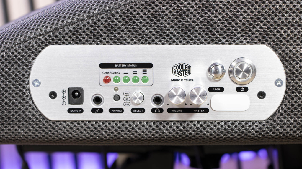 Cooler Master Synk X panneau commandes assise
