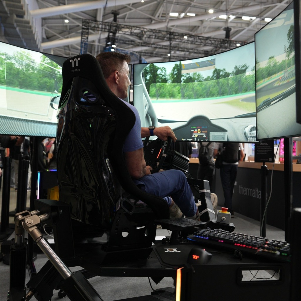 Thermaltake Computex 2025 : la gamme complète en mode grand spectacle 25 GM9 6DOF Motion Platform
