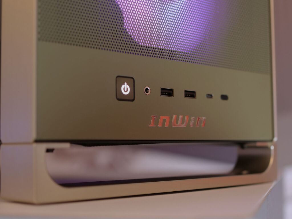 InWin DLITE : l’élégance accessible au COMPUTEX 2025 4 Inwin dlite computex 2025 03