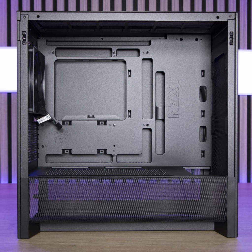 NZXT H3 Flow chambre principale