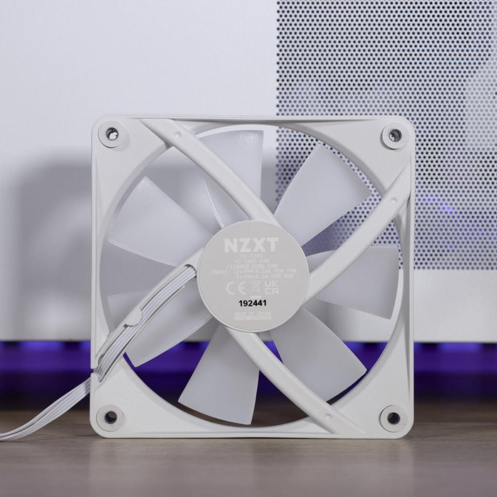 NZXT H9 Flow RGB+ F120 arrière