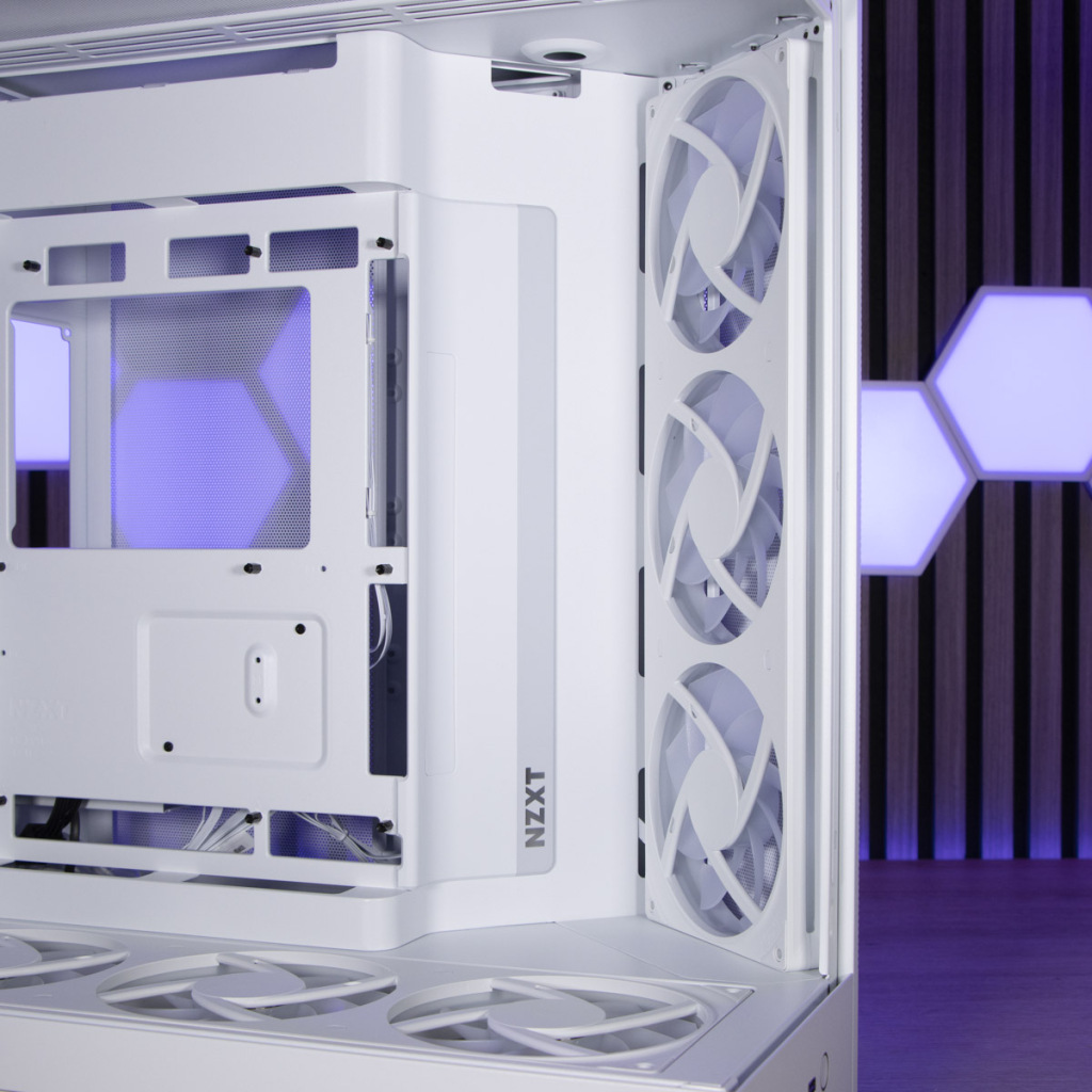 NZXT H9 Flow RGB+ chambre principale bisau