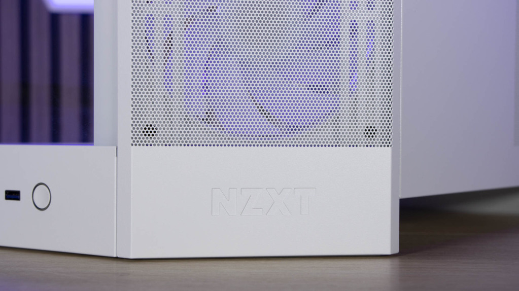 NZXT H9 Flow RGB+ logo