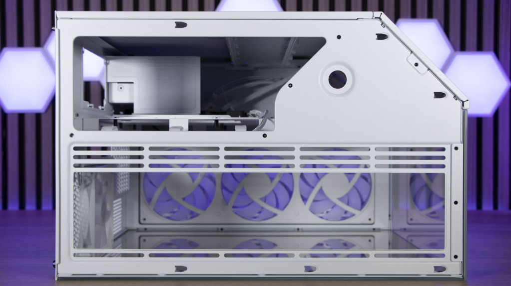 NZXT H9 Flow RGB+ paroi supérieure amovible