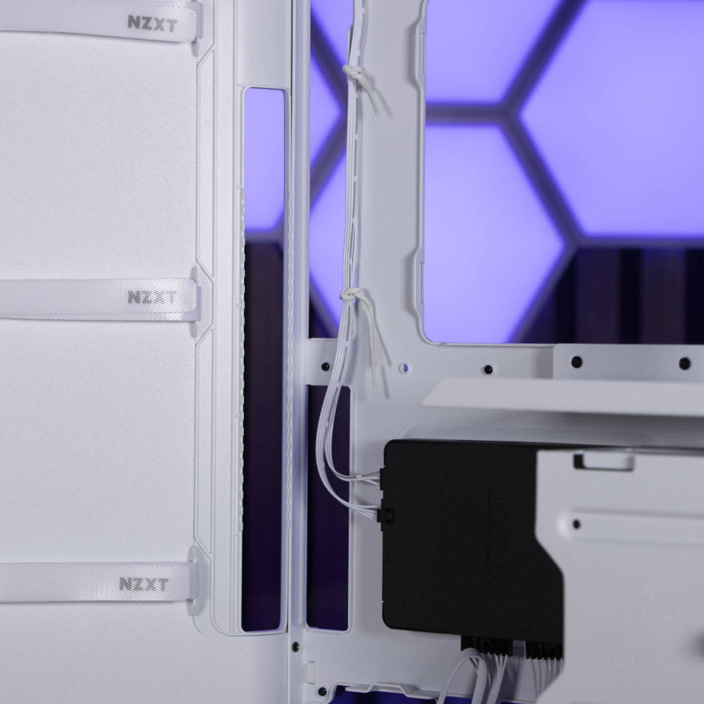 NZXT H9 Flow RGB+ passe câbles BTF amovible