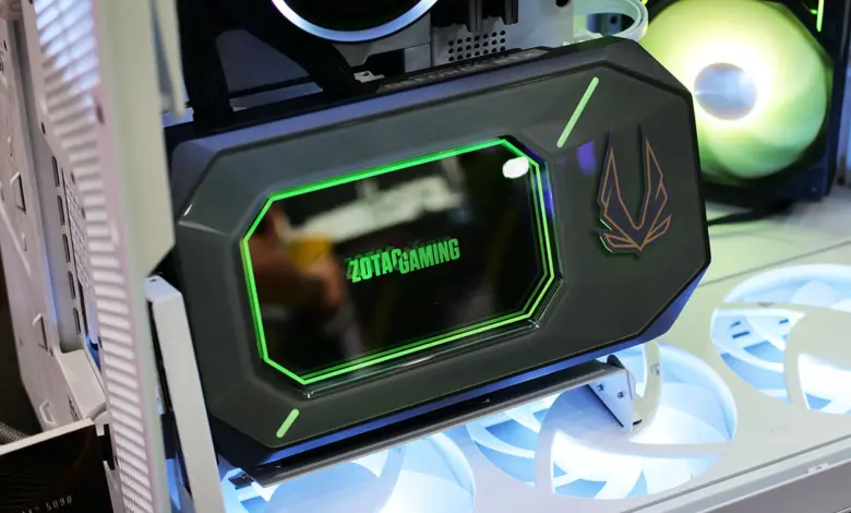 Zotac RTX 5090 Arcticstorm aio Hero