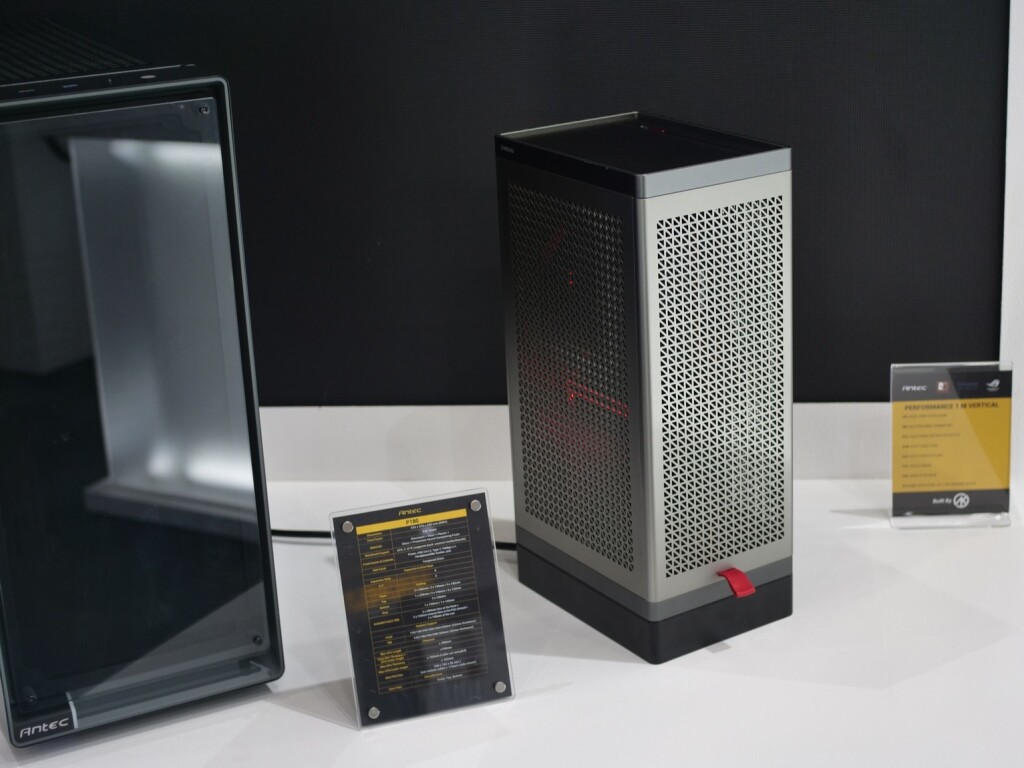 Antec impressionne au COMPUTEX 2025 avec le Nine Hundred et le Vortex View 15 antec performance 1 m vertical 01