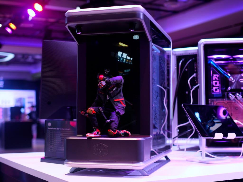 Cooler Master MasterFrame 360 Panoramic : vitrine modulaire ou vitrine marketing ? 6 cooler master MasterFrame 360 Panoramic ak mod 01