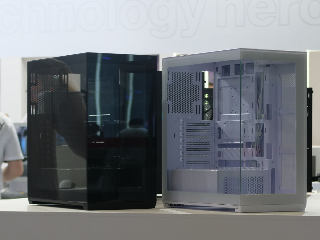 Endorfy présente ses futurs boîtiers PC au Computex 2025 : du blanc, du panoramique et du compact 10 endorfy fishtank 6000