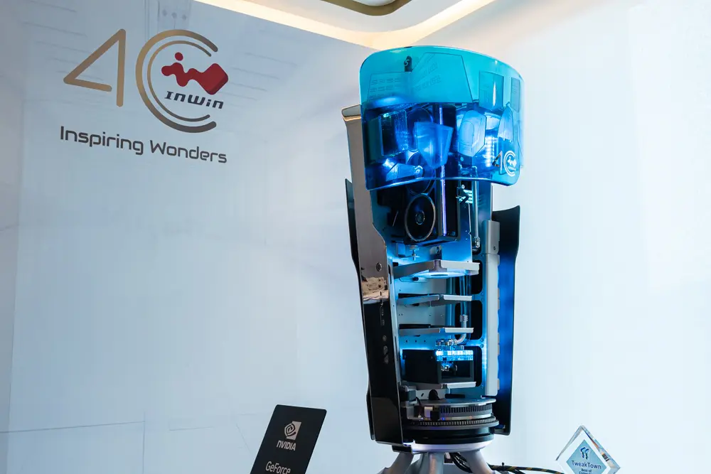 ChronoMancy, le boîtier-trophée d’InWin pour ses 40 ans au COMPUTEX 2025 2 inwin COMPUTEX 2025 chronomancy 01