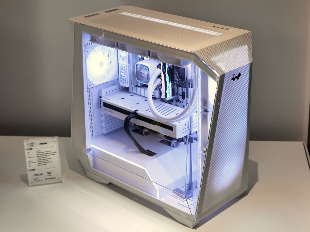 InWin PRISM : le boîtier haut de gamme s'offre une version blanche remarquée au Computex 2025In 4 inwin prism white 02
