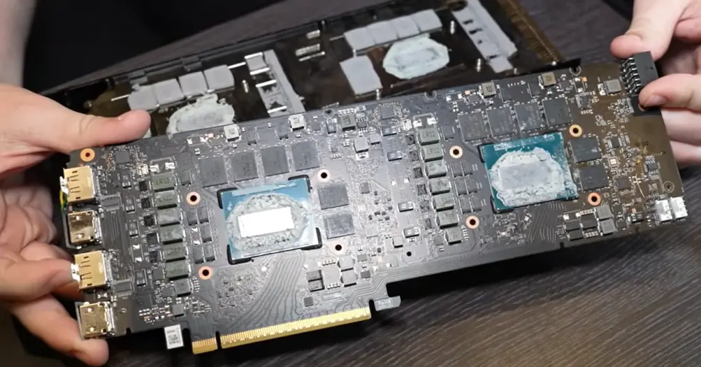 Intel Arc Pro B60 Dual 48 Go : Maxsun ressuscite le bi-GPU pour l’inférence IA 4 maxsun intel arc pro b60 dual 48 go turbo 02