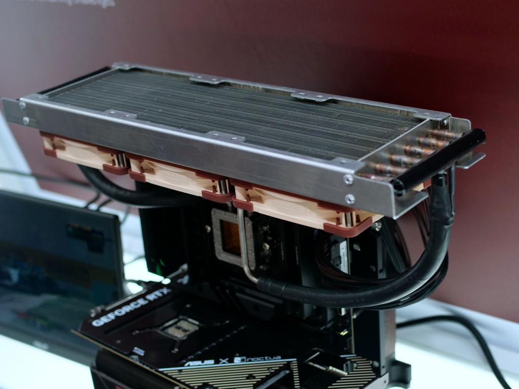 Noctua relance son projet Thermosiphon au Computex 2025 : vers un refroidissement biphasé sans pompe 8 noctua thermosiphon
