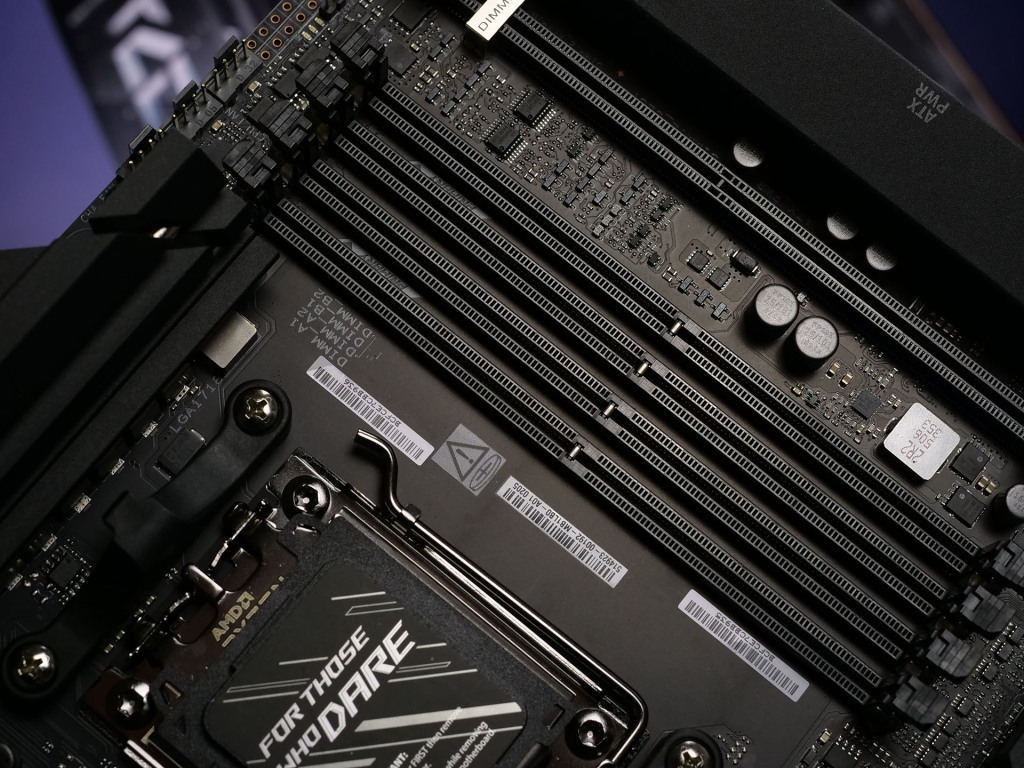 rog crosshair x870e extreme ddr5