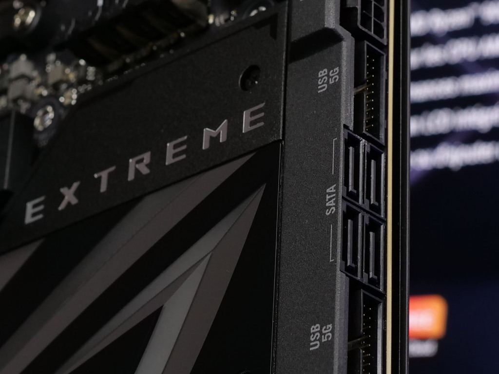 rog crosshair x870e extreme sata 6g