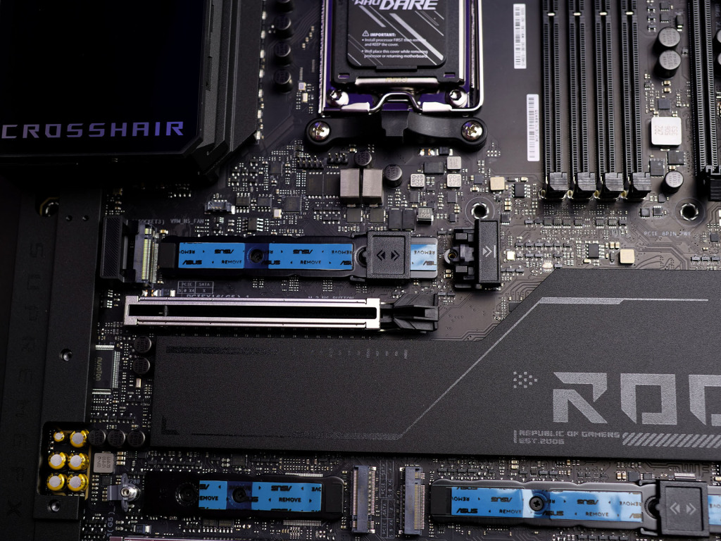 rog crosshair x870e extreme ssd m2 3x gen5