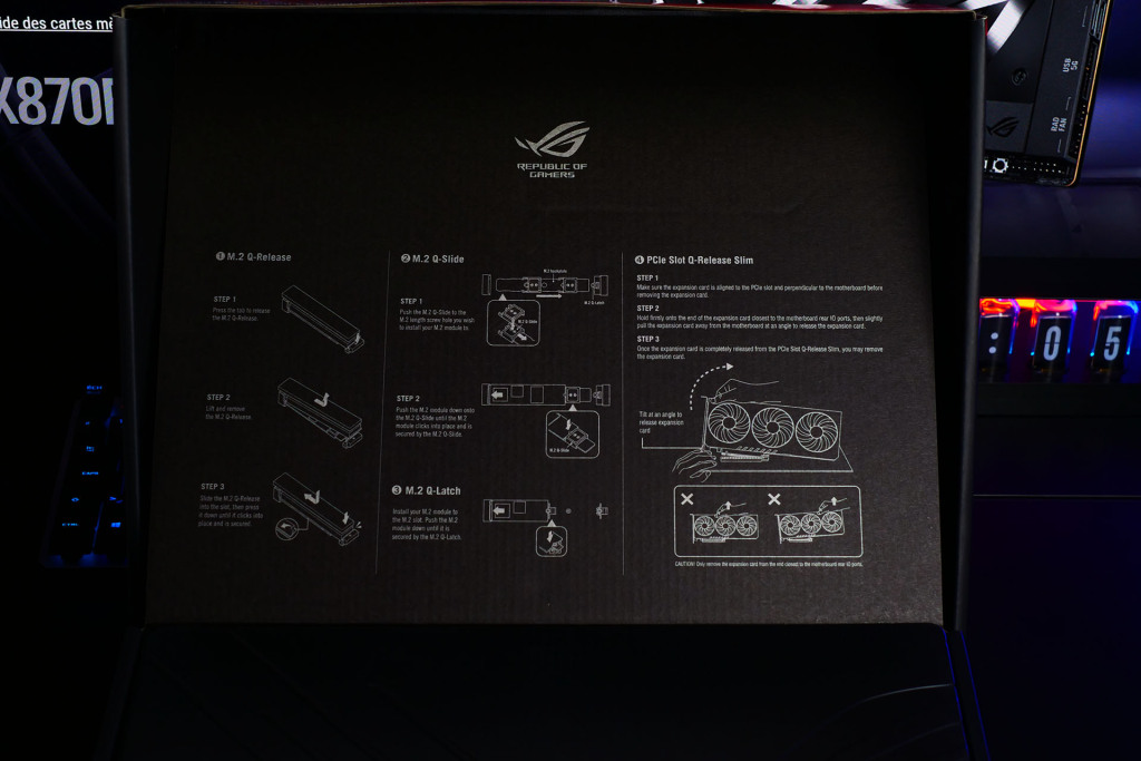 rog crosshair x870e extreme unboxing 01
