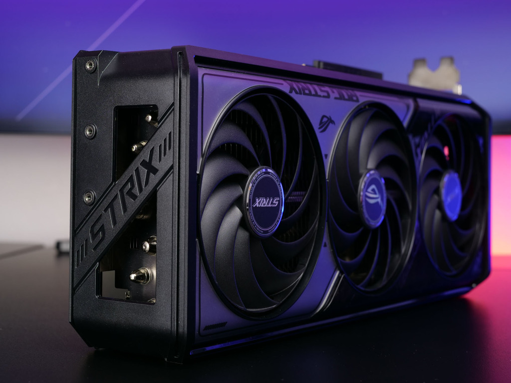 rog strix rtx5070ti o16g backside