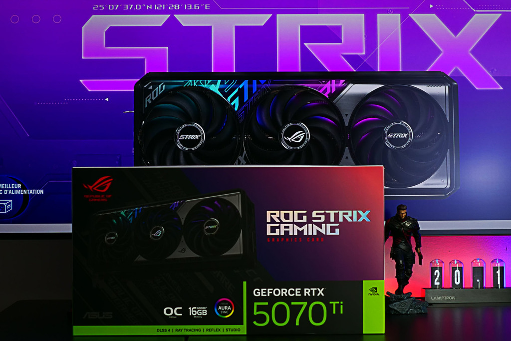 rog strix rtx5070ti o16g gaming box 01