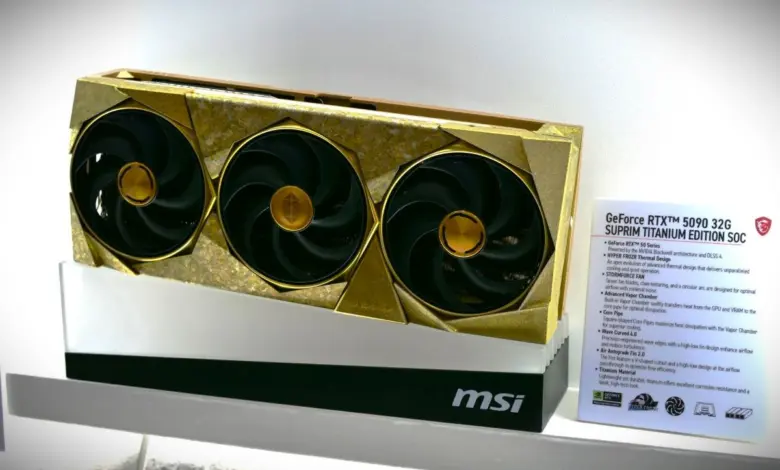 MSI RTX 5090 Suprim Titanium : du titane pour rivaliser avec l’or de ROG 1 rtx 5090 suprim titanium soc hero