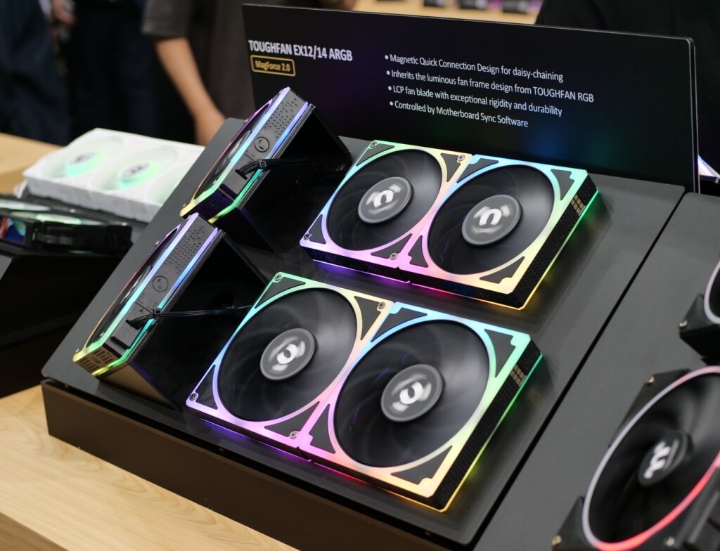 Thermaltake Computex 2025 : la gamme complète en mode grand spectacle 17 thermaltake toughfan ex 12 14