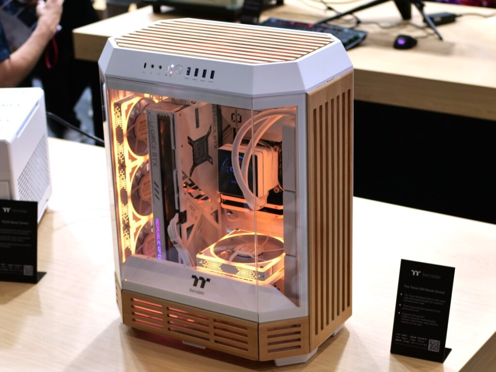 Thermaltake Wood Series : des boîtiers PC au design scandinave splendide pour 2025 2 thermaltake tower 600 wood 01