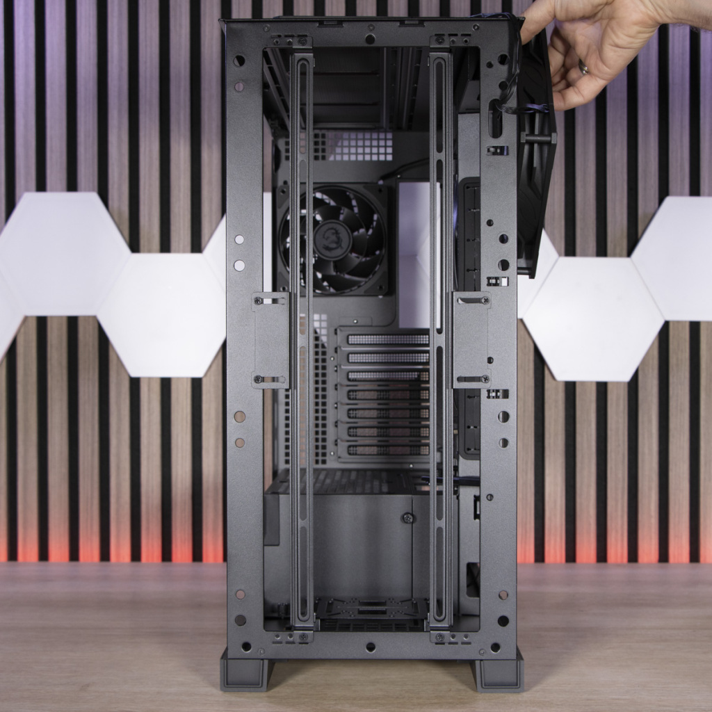 MSI MPG Velox 300R Airflow PZ façade système rails 120 mm