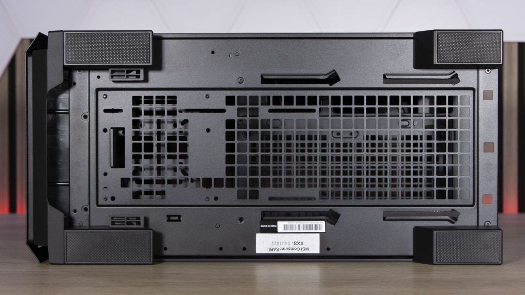 MSI MPG Velox 300R Airflow PZ paroi inférieure filtre amovible