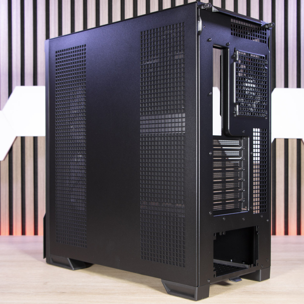 MSI MPG Velox 300R Airflow PZ trois quarts arrière