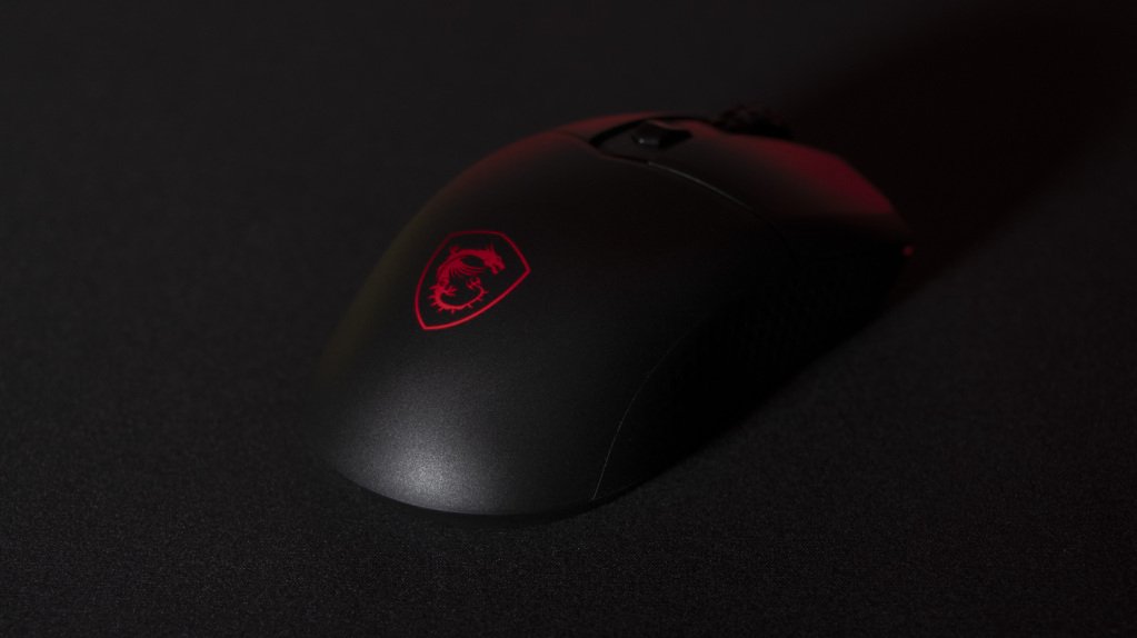 MSI VERSA 300 Wireless RGB (1)