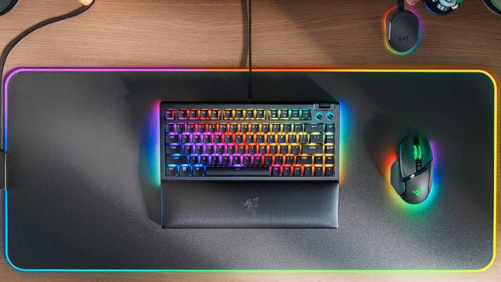 Razer lance son premier clavier barebone : le BlackWidow V4 75 % barbones 2 RAZER BlackWidow V4 75 Barebones Couv