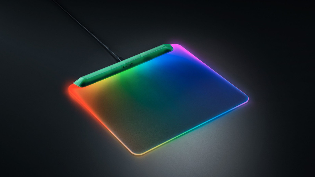 Collection RAZER Phantom : des périphériques translucides 6 Razer Phantom Razer Firefly V2 Pro