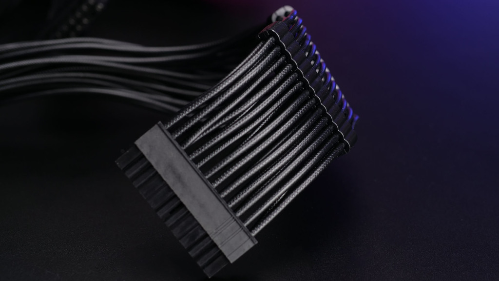 Test CORSAIR HX1500i 2025 : l’alimentation PC ultime ? 12 test corsair hx1500i atx 24