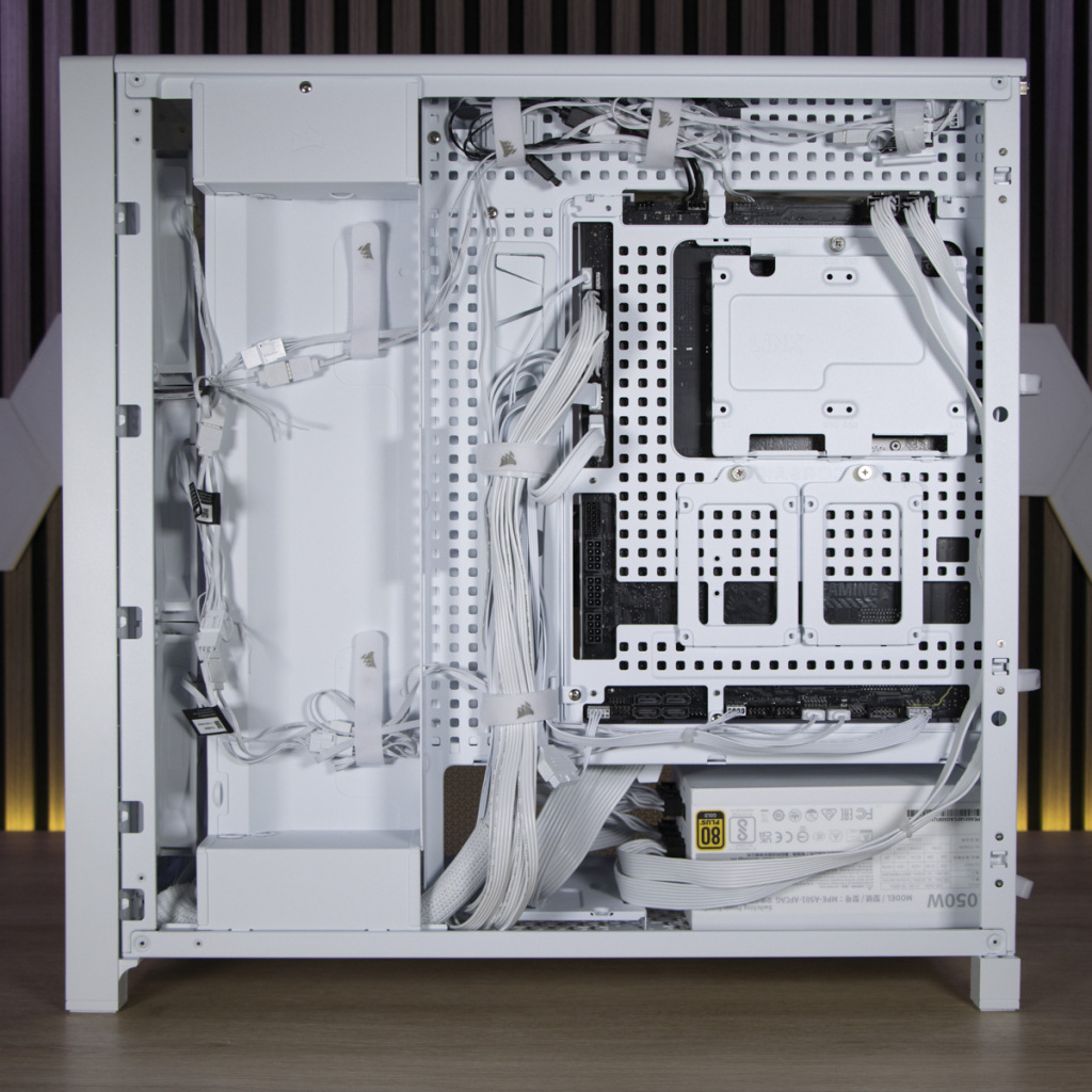 CORSAIR Frame 5000D montage chambre secondaire