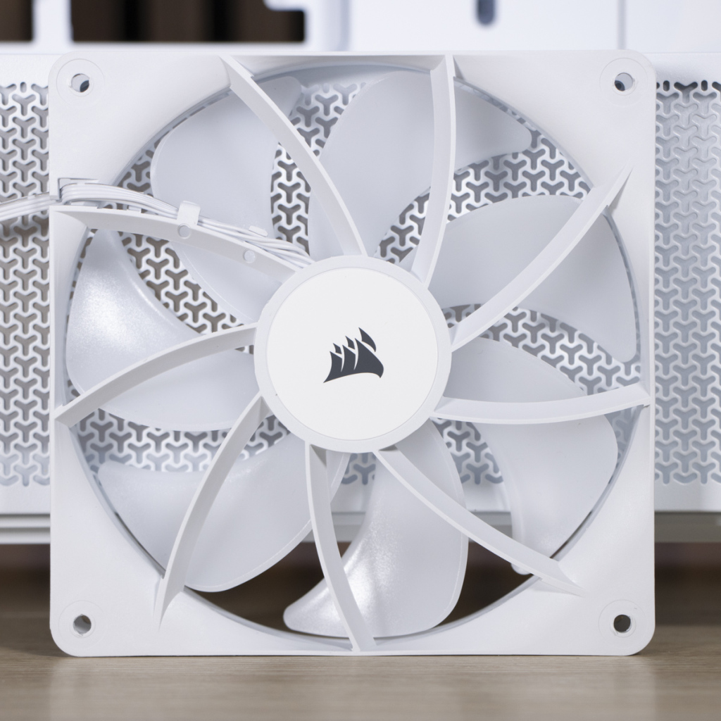 CORSAIR Frame 5000D ventilateur arrière