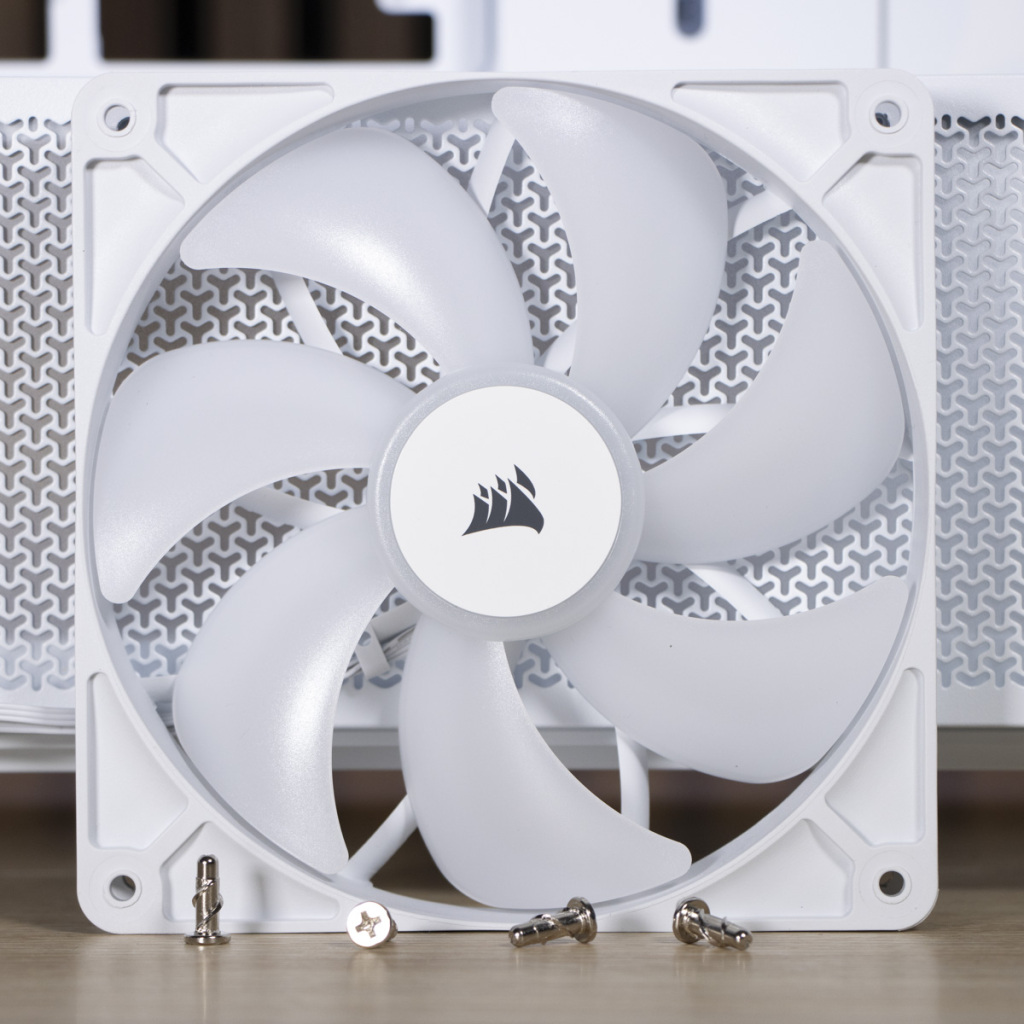 CORSAIR Frame 5000D ventilateur face