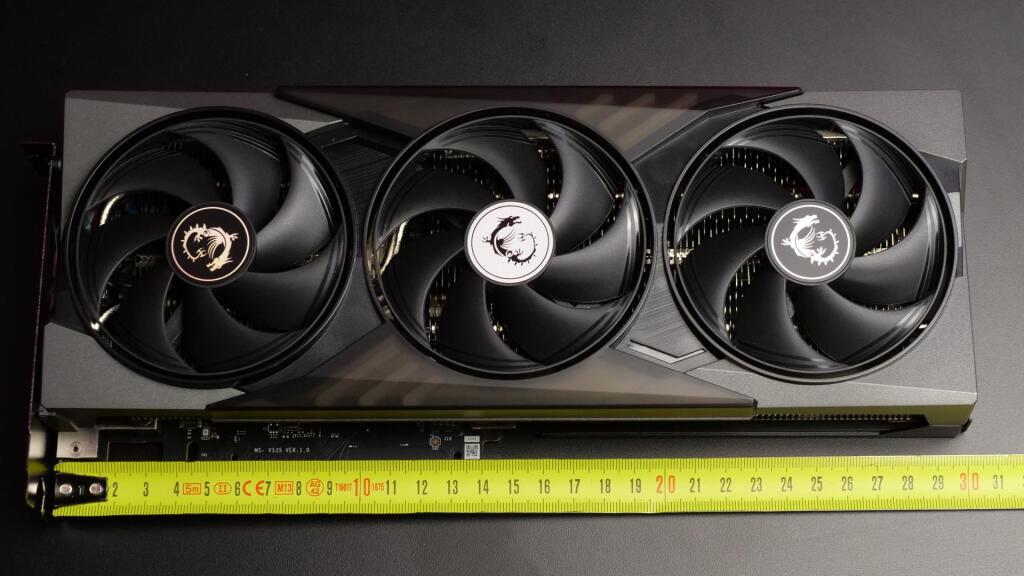 GeForce RTX 5060 Ti 16G GAMING TRIO OC dim 01