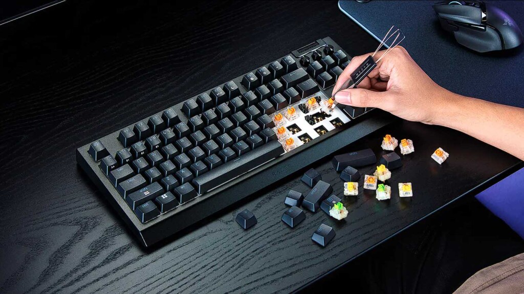 Razer élargit sa gamme de claviers de jeu personnalisés avec le BlackWidow V4 Tenkeyless Hyperspeed 3 Razer BlackWidow V4 Tenkeyless Hyperspeed switches remplaçables