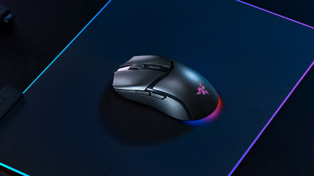Razer Cobra Hyperspeed : une souris sans fil à 62 grammes 2 Razer Cobra Hyperspeed côté
