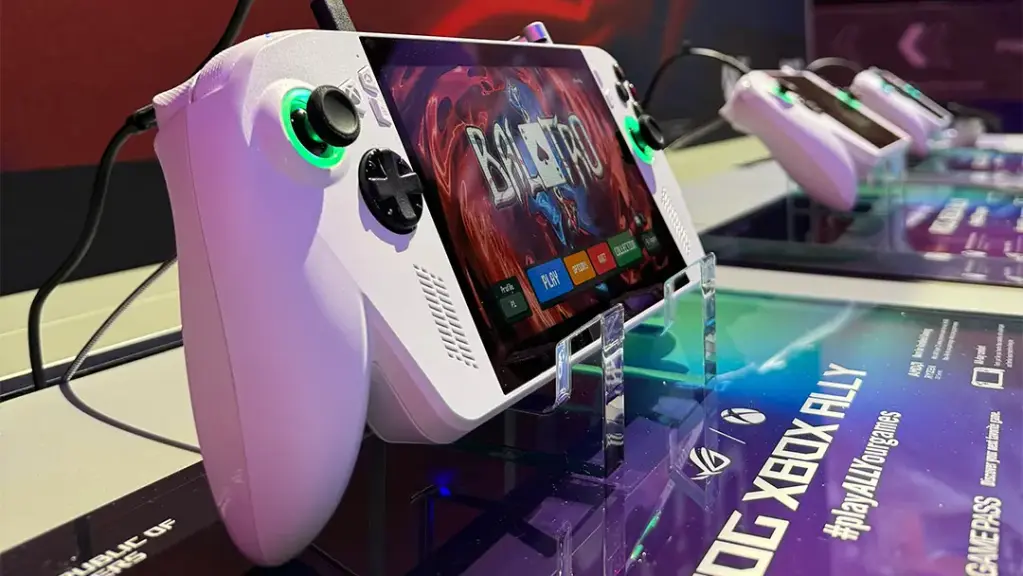 ASUS ROG sort les gros calibres à la Gamescom 2025 : découvrez toutes les nouveautés. 10 ROG Xbox Ally non x image 01