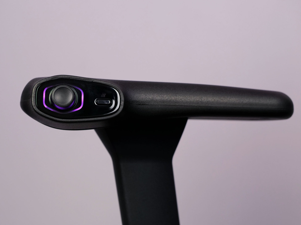 cooler master hybrid m joystic 01