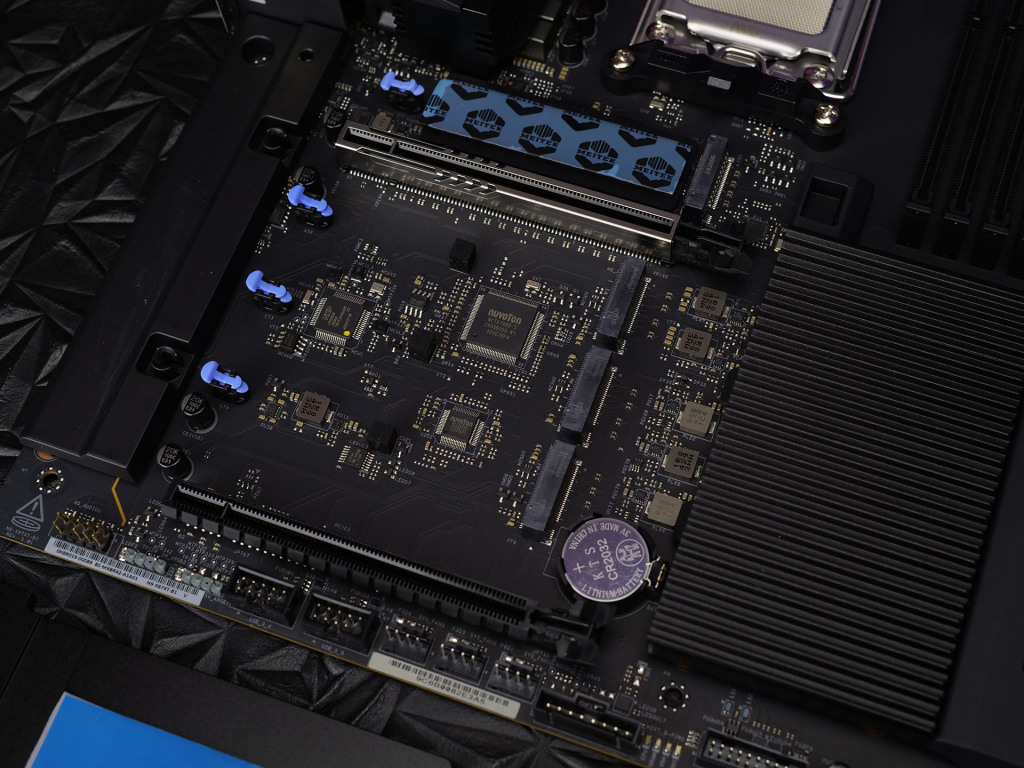 nzxt n9 x870e slots ssd nvme