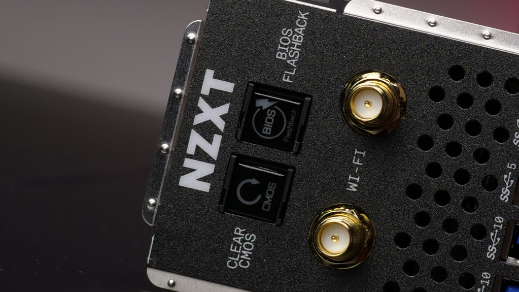 nzxt n9 x870e wifi slots