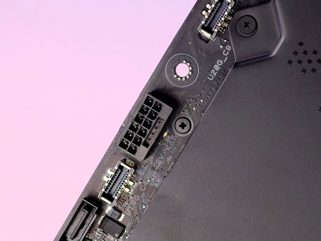 rog maximus z890 hero btf connecteur 12v 2x6