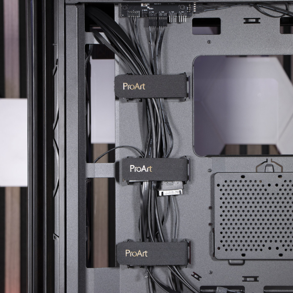 ASUS ProArt P401 chemin câbles velcro